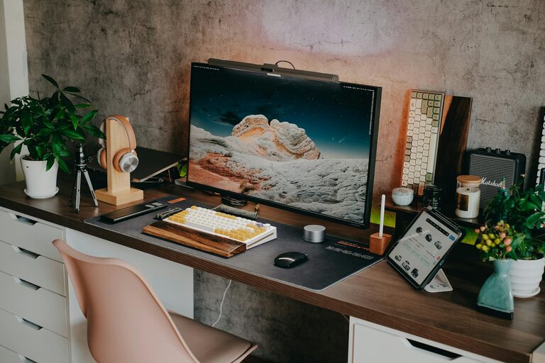 Ideas para organizar un espacio de trabajo en casa y aumentar la productividad